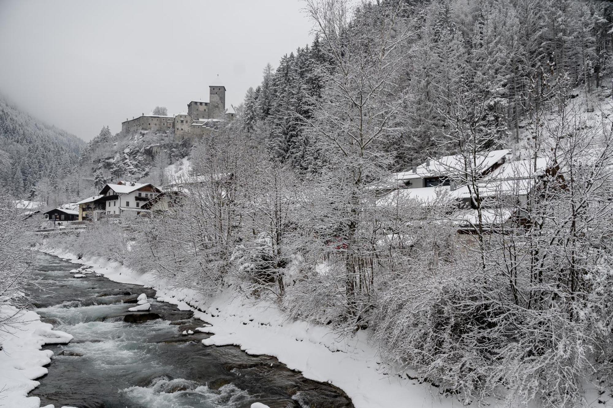 Residenz Feldmuehle Unterhalb Der Burg Taufers Apartment กัมโปตูเรส ภายนอก รูปภาพ